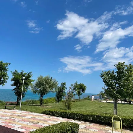 Sea View Lejlighed *